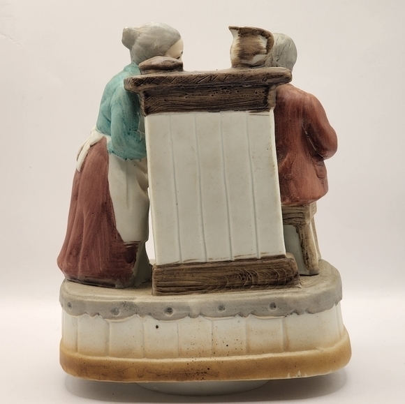 Vintage Grandma And Grandpa‎ No Place Like Home Music Box - Picture 3 of 9